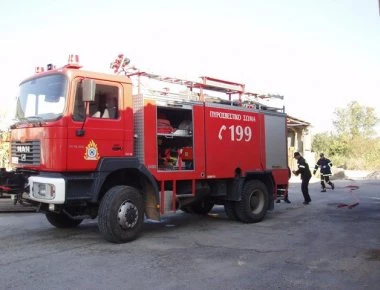 Κρήτη: Μικρό παιδί βούλιαξε το πόδι του μέσα στη λάσπη και δεν μπορούσε να βγει